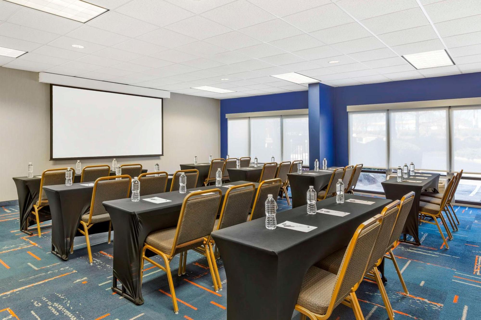 Hampton Inn Mebane Εξωτερικό φωτογραφία